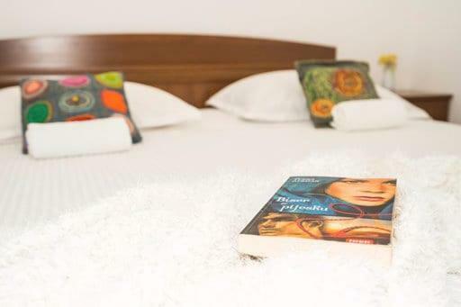 Little Place Near Sea Apartman Apartment Jesenice  Bagian luar foto